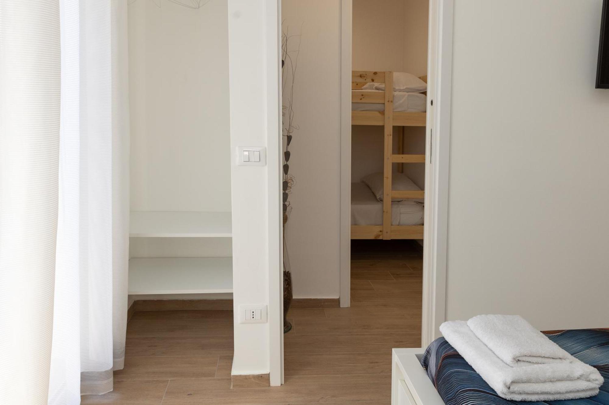 Ludo Holiday House - Charming Con Patio A Due Passi Dalla Cattedrale Palermo Esterno foto