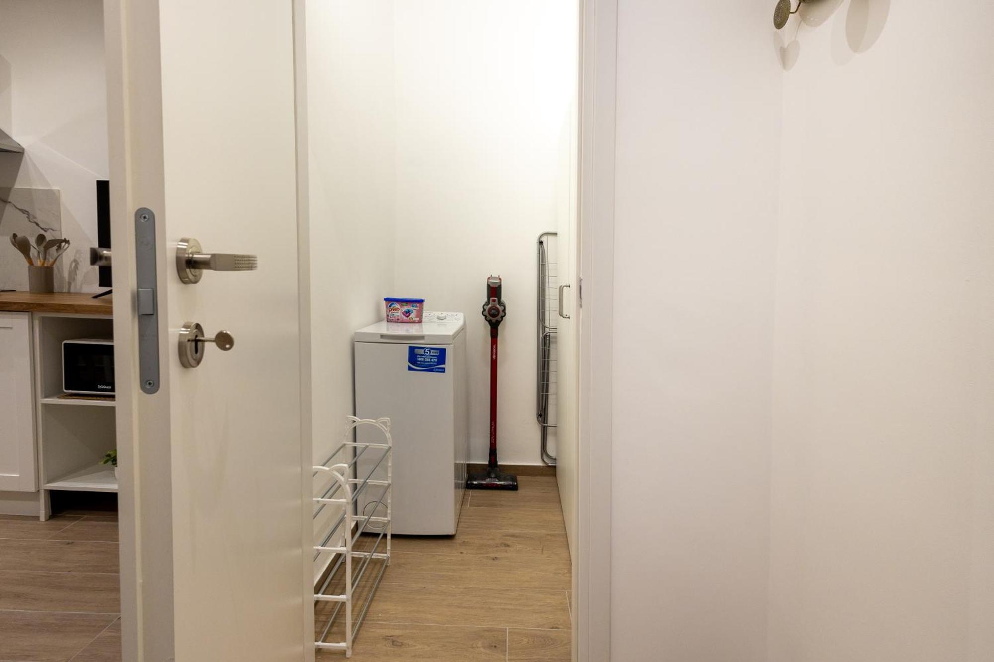 Ludo Holiday House - Charming Con Patio A Due Passi Dalla Cattedrale Palermo Esterno foto
