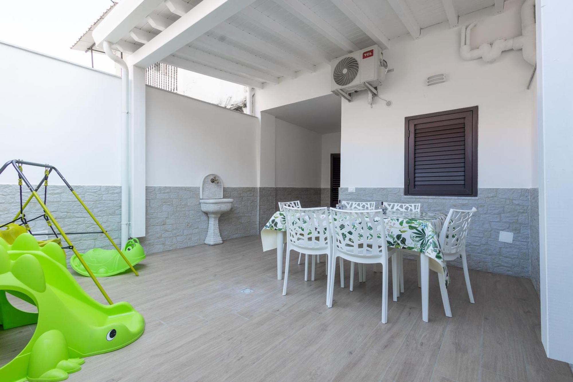 Ludo Holiday House - Charming Con Patio A Due Passi Dalla Cattedrale Palermo Esterno foto
