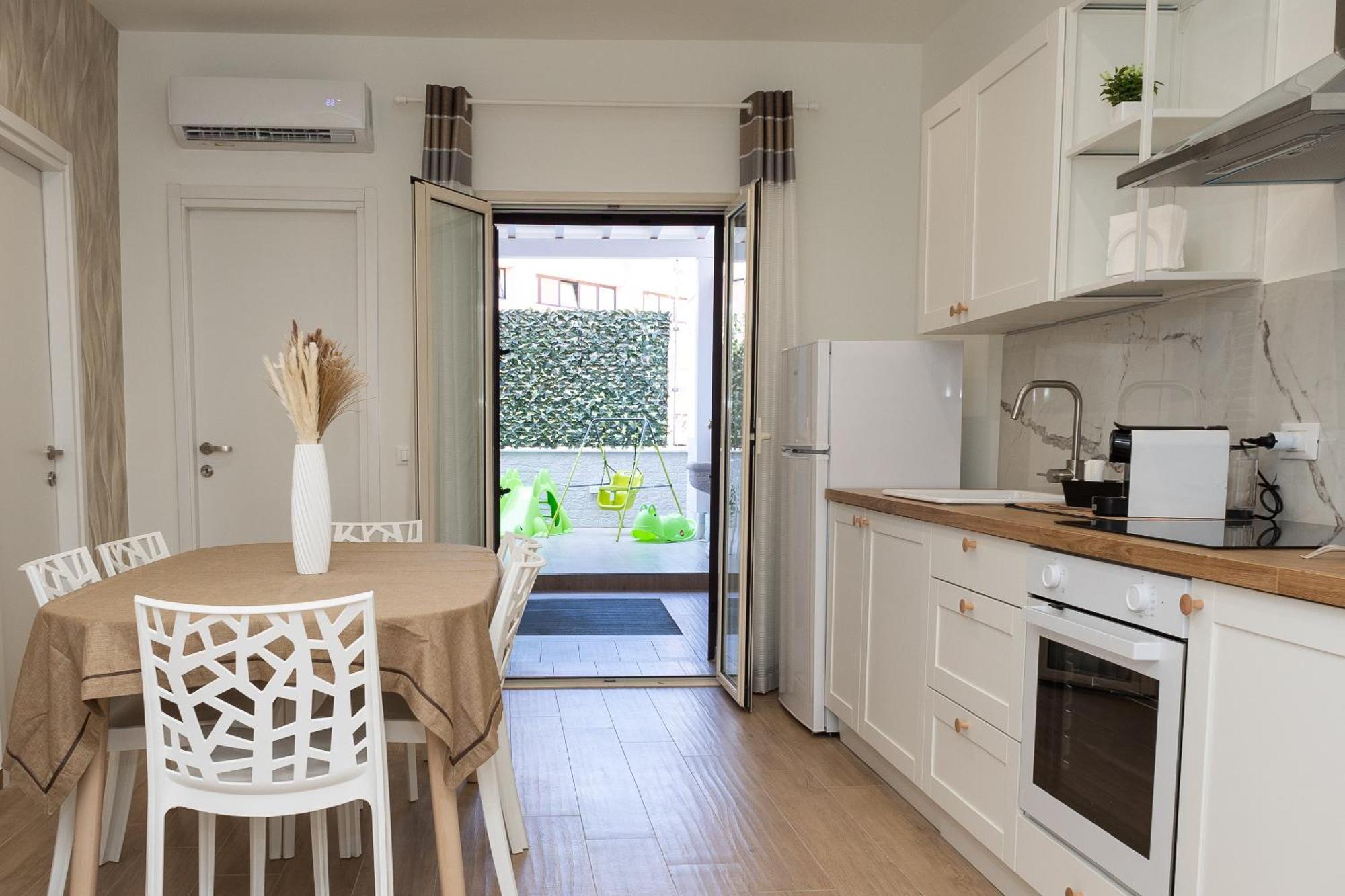 Ludo Holiday House - Charming Con Patio A Due Passi Dalla Cattedrale Palermo Esterno foto
