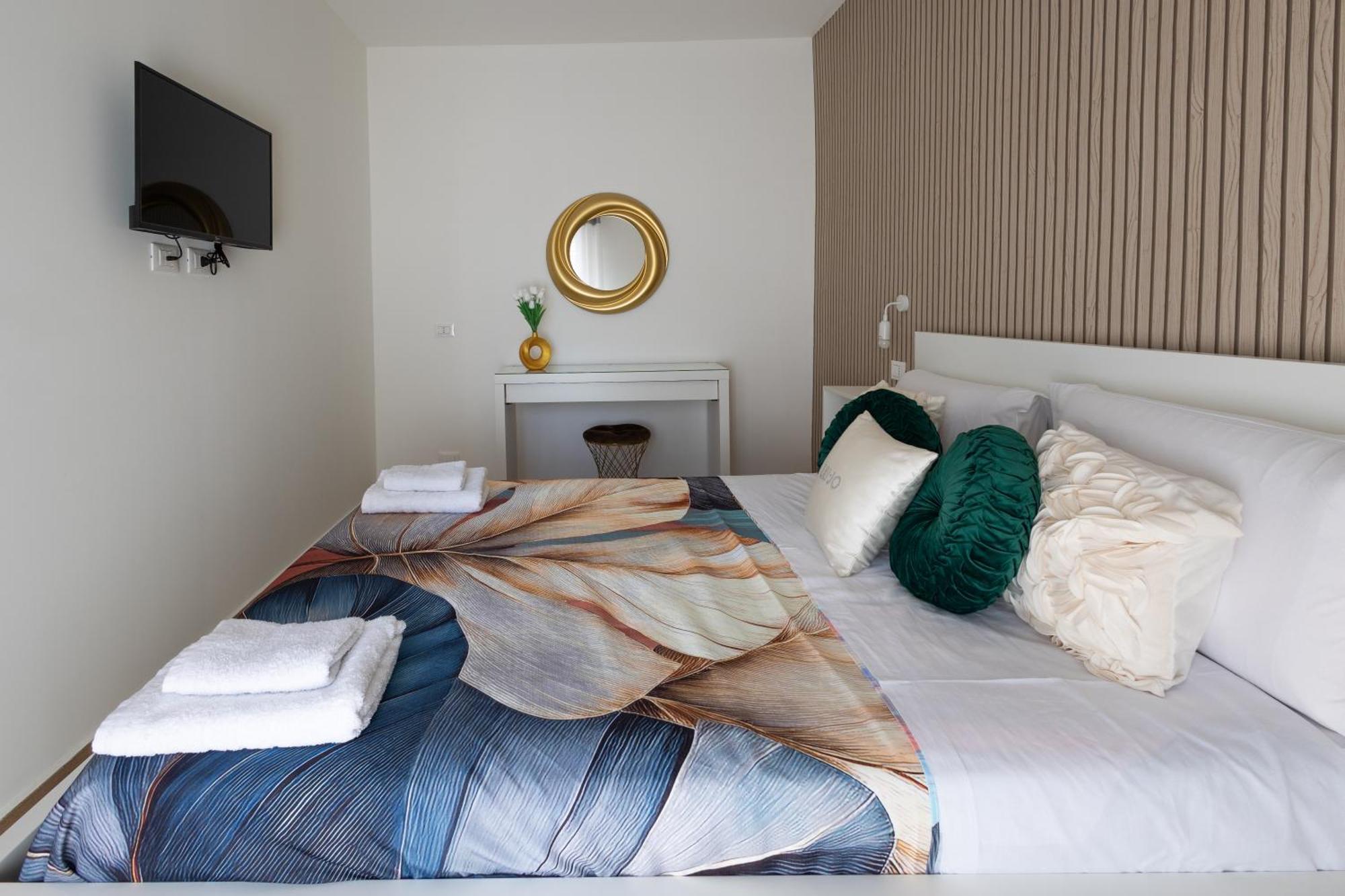 Ludo Holiday House - Charming Con Patio A Due Passi Dalla Cattedrale Palermo Esterno foto